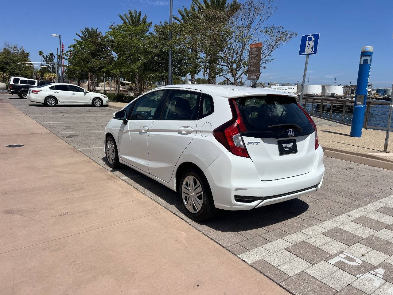 Used 2019 Honda Fit LX image 3