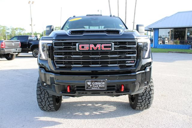 Used 2025 GMC Sierra 2500 AT4 w/ AT4 Premium Plus Package AWD/4WD image 2