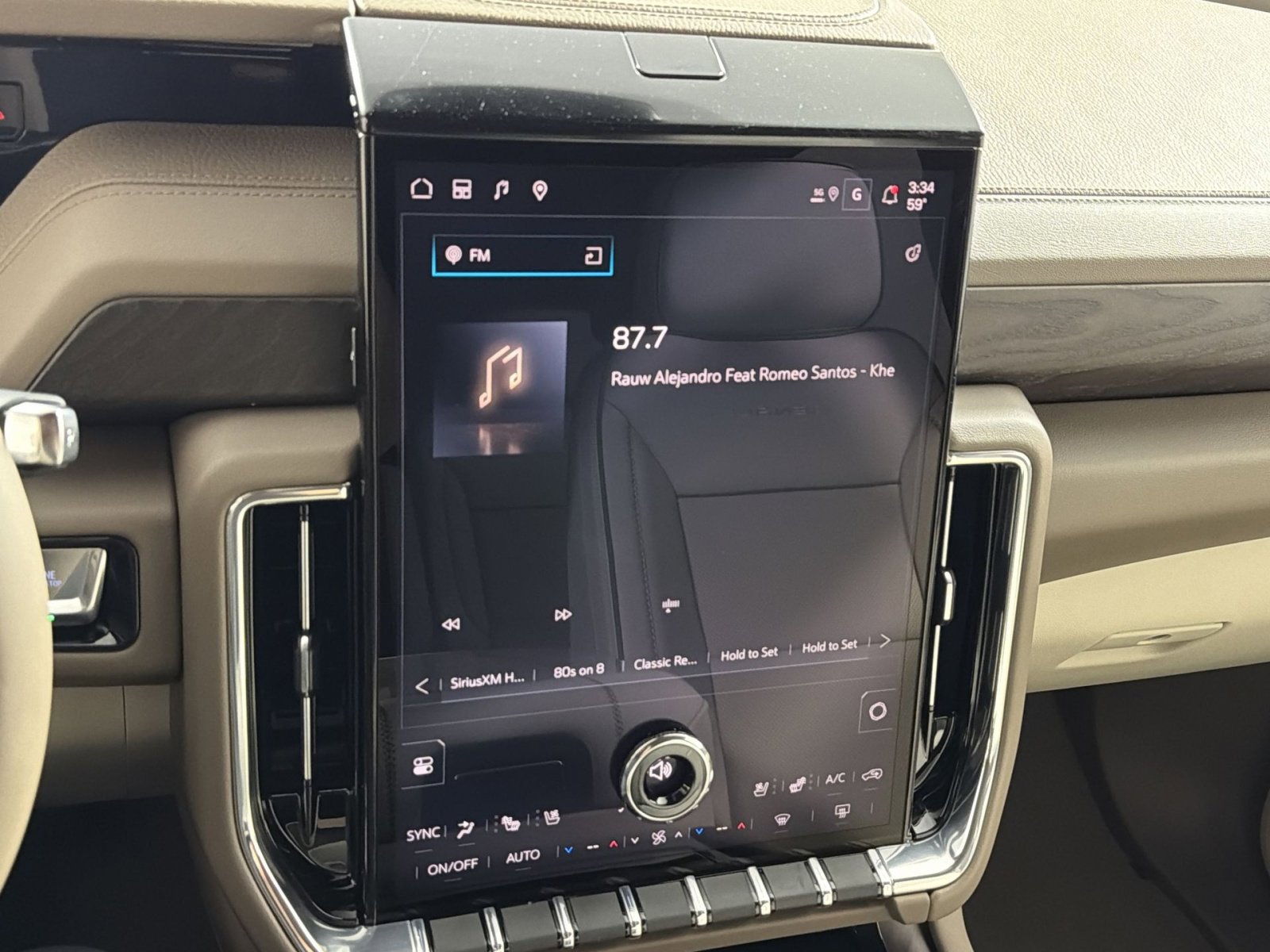 New 2026 GMC Yukon XL Denali w/ Denali Reserve Package image 18