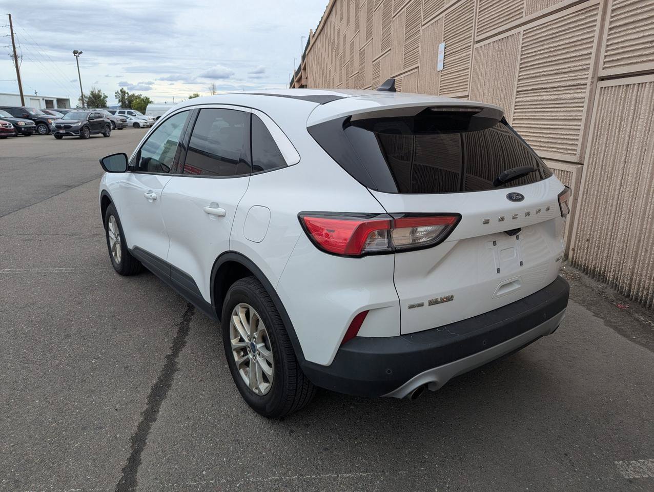 Used 2022 Ford Escape SE w/ Convenience Package AWD/4WD image 3