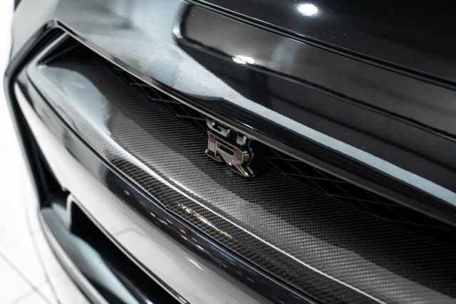 Used 2012 Nissan GT-R Black Edition AWD/4WD image 18