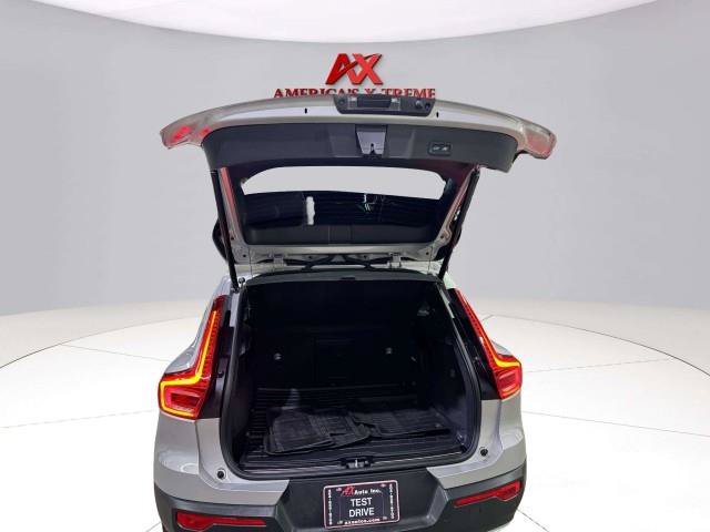 Used 2023 Volvo XC40 B5 Plus w/ Driver Assist Package AWD/4WD image 24