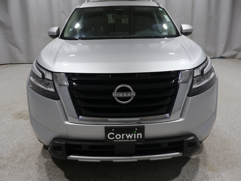Used 2023 Nissan Pathfinder SL w/ SL Premium Package AWD/4WD image 8