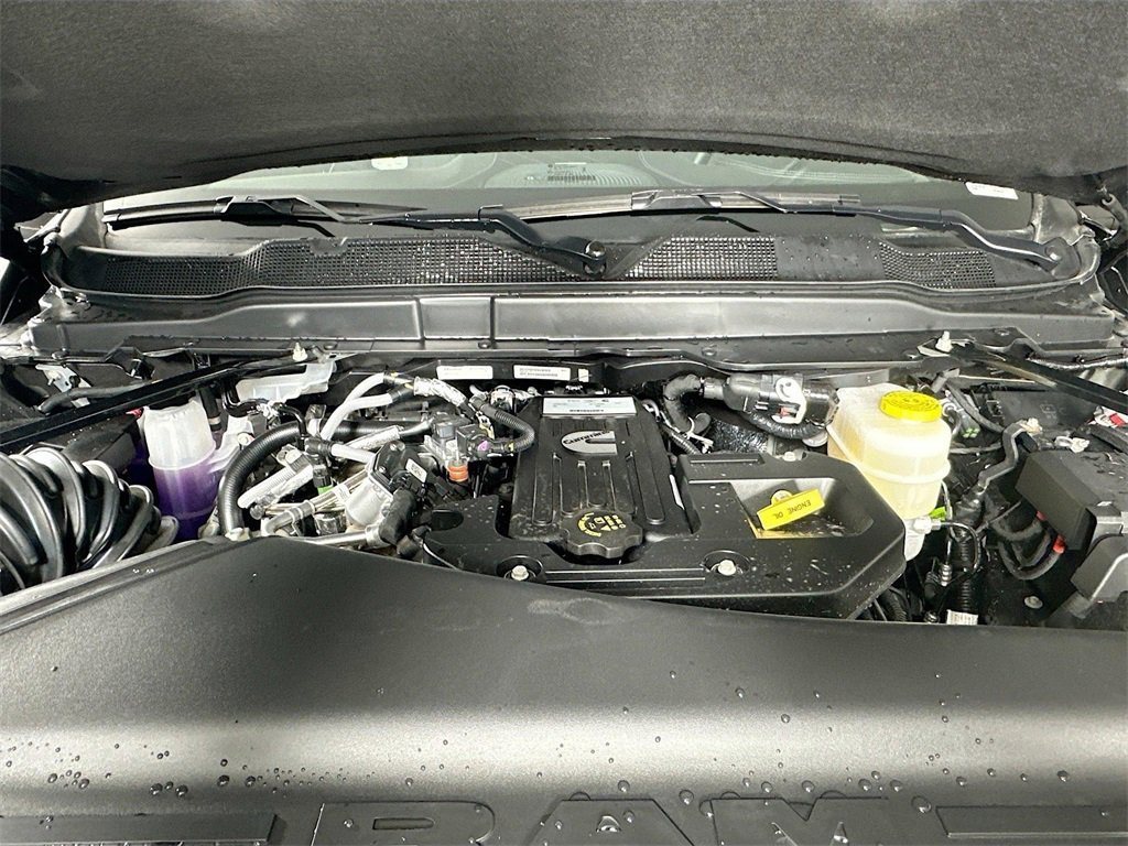 New 2026 RAM 2500 Limited w/ Towing Technology Group image 18