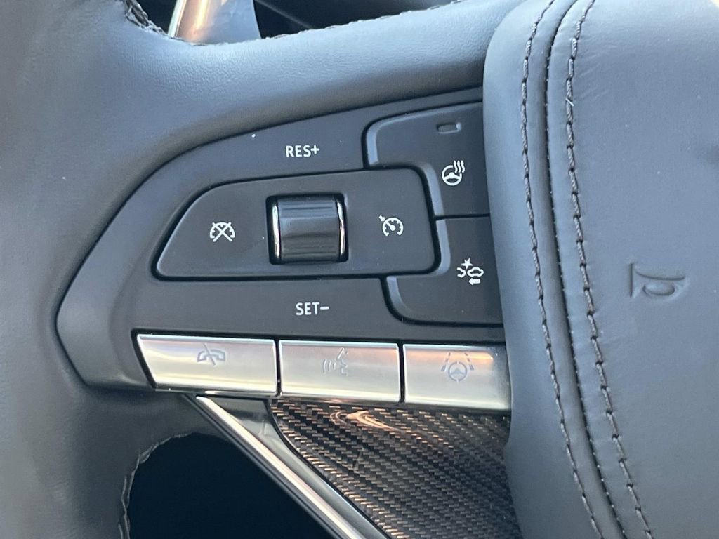 Certified 2025 Cadillac XT6 Sport w/ Platinum Package image 31