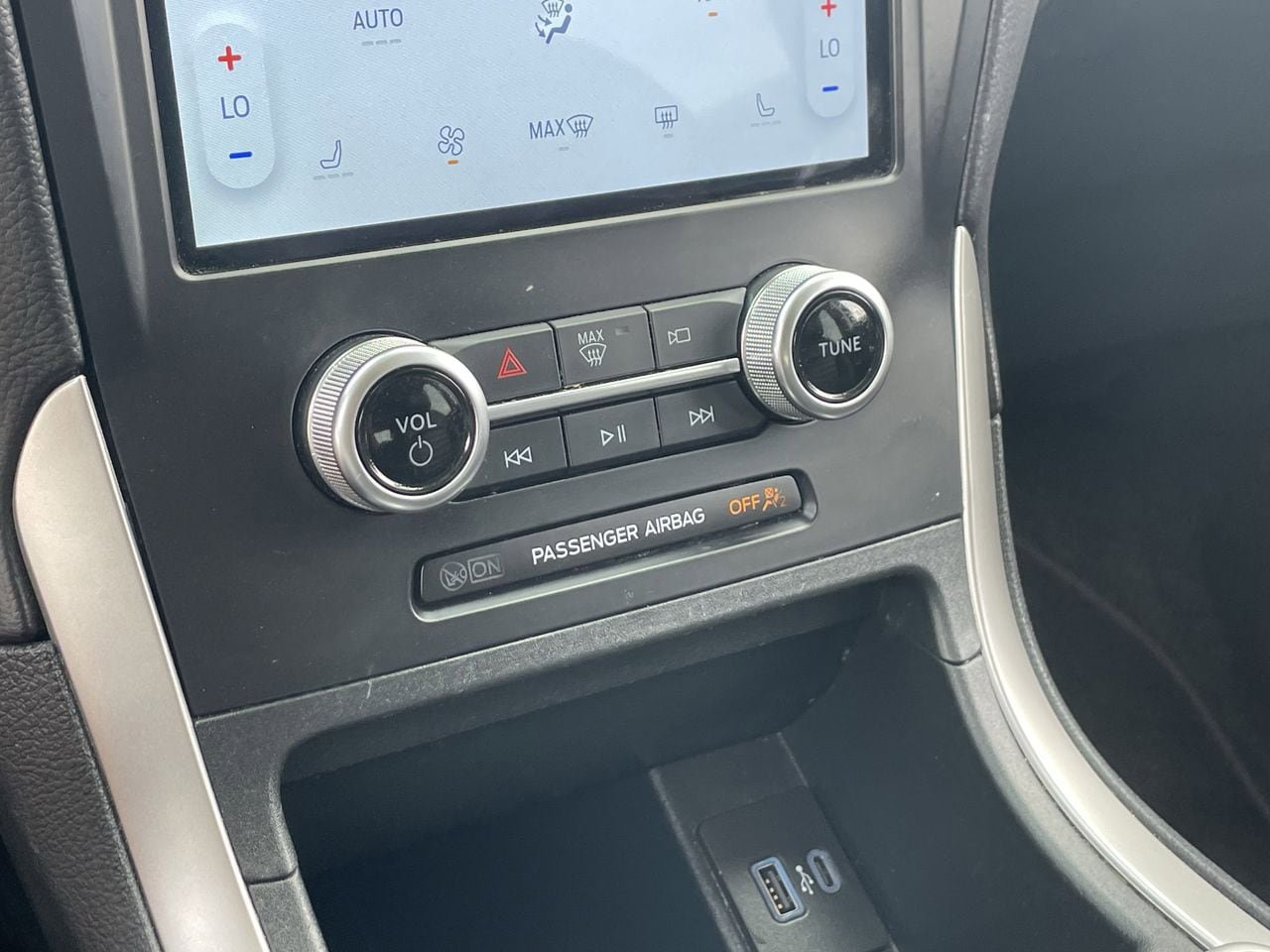 Certified 2024 Ford Edge SEL image 26