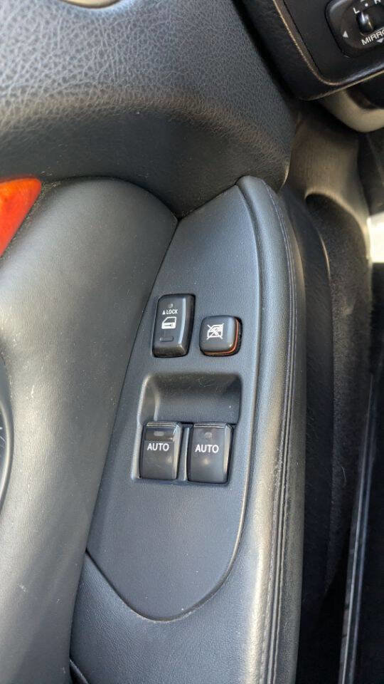 Used 2005 Lexus SC 430 Convertible RWD image 32