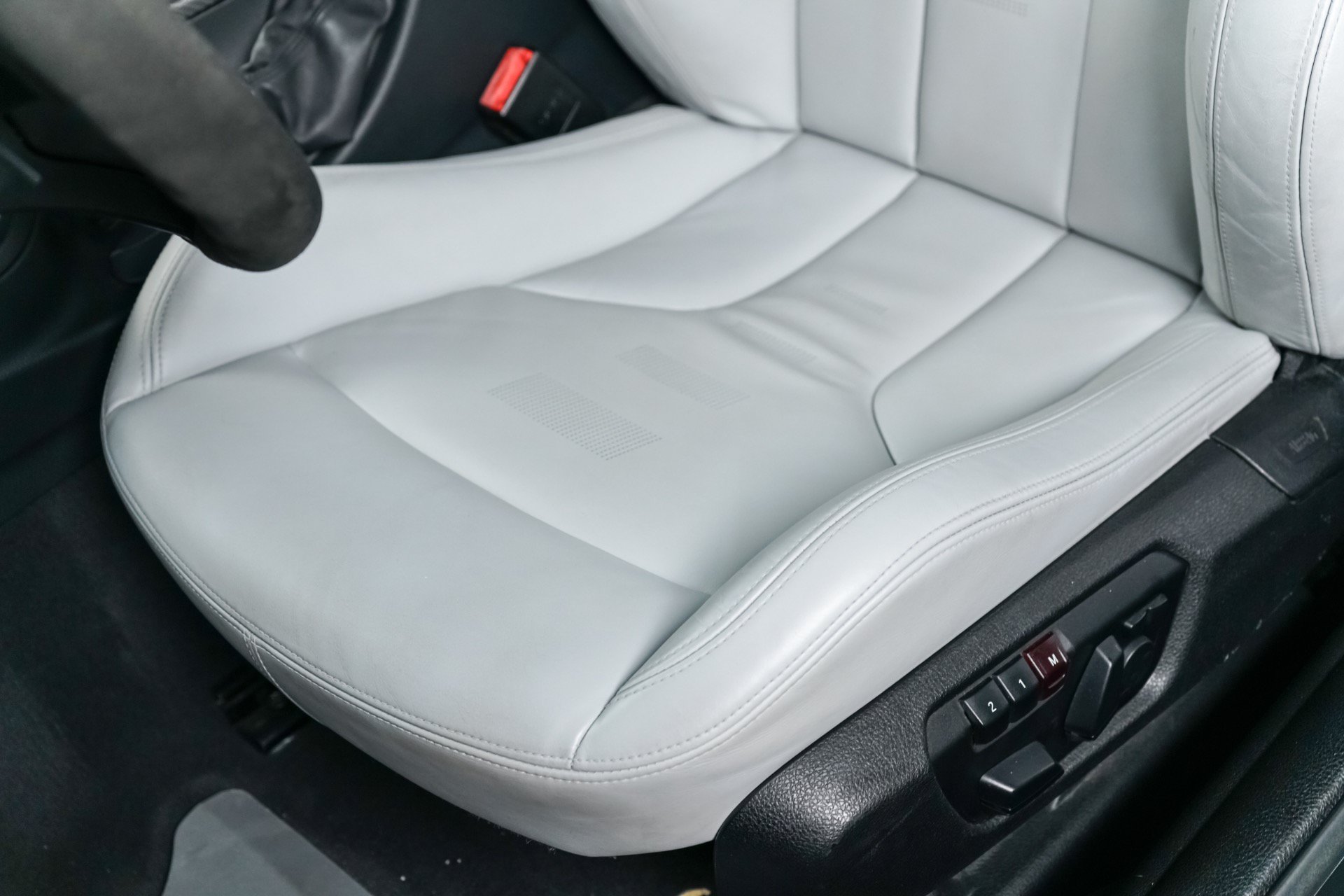 Used 2015 BMW M4 Coupe RWD image 26