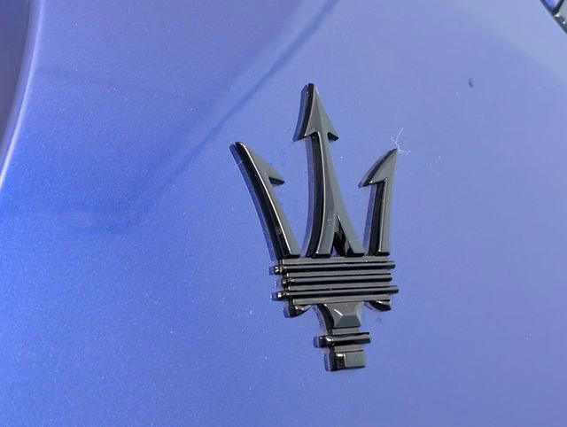 Used 2023 Maserati Grecale Modena AWD/4WD image 11