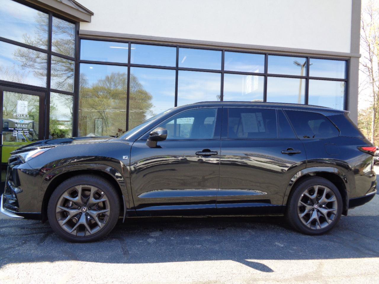 Used 2025 Lexus TX 500h AWD image 7