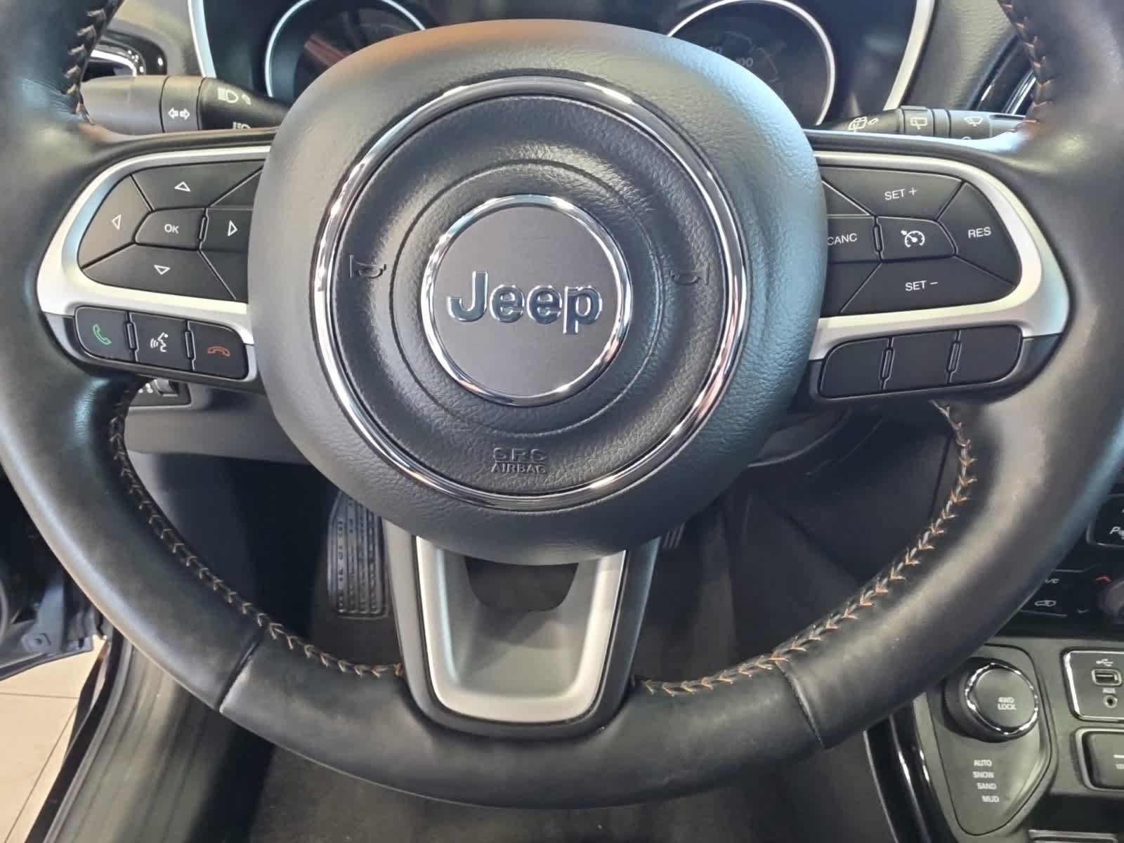 Used 2018 Jeep Compass Limited AWD/4WD image 20