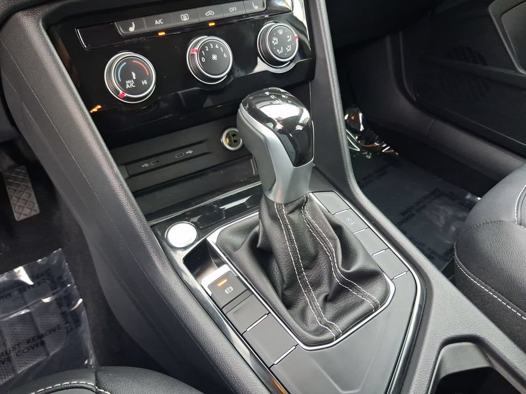 Certified 2023 Volkswagen Taos SE FWD image 27