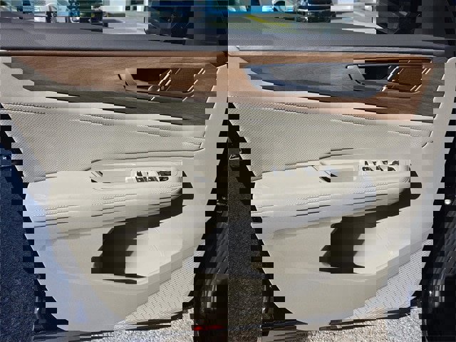 New 2026 Volkswagen Atlas SE image 14