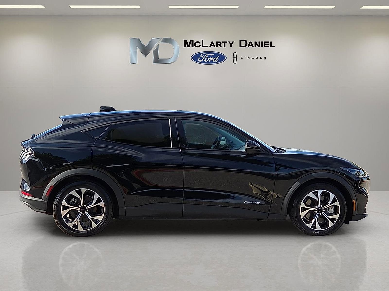 Used 2025 Ford Mustang Mach-E Select RWD image 6