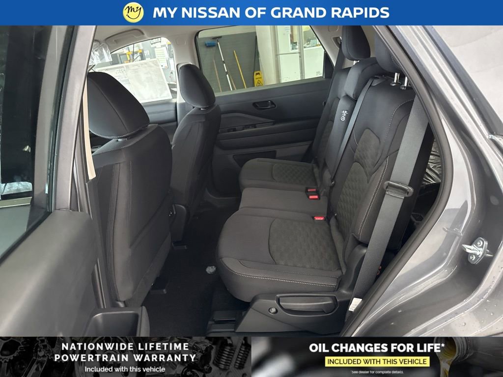 New 2026 Nissan Pathfinder SV image 15
