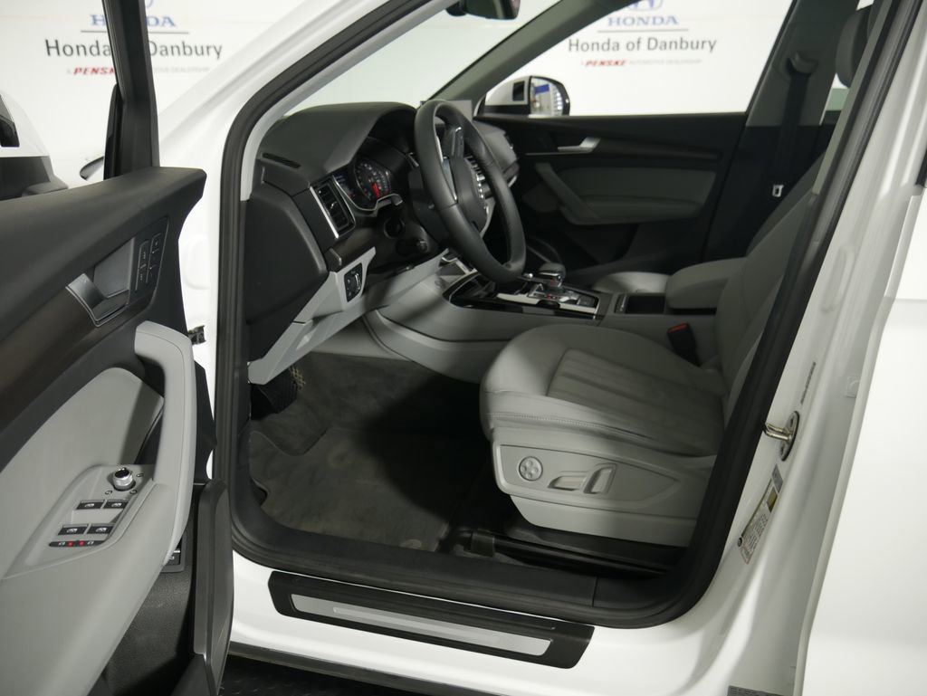 Used 2021 Audi Q5 2.0T Premium w/ Convenience Package image 15