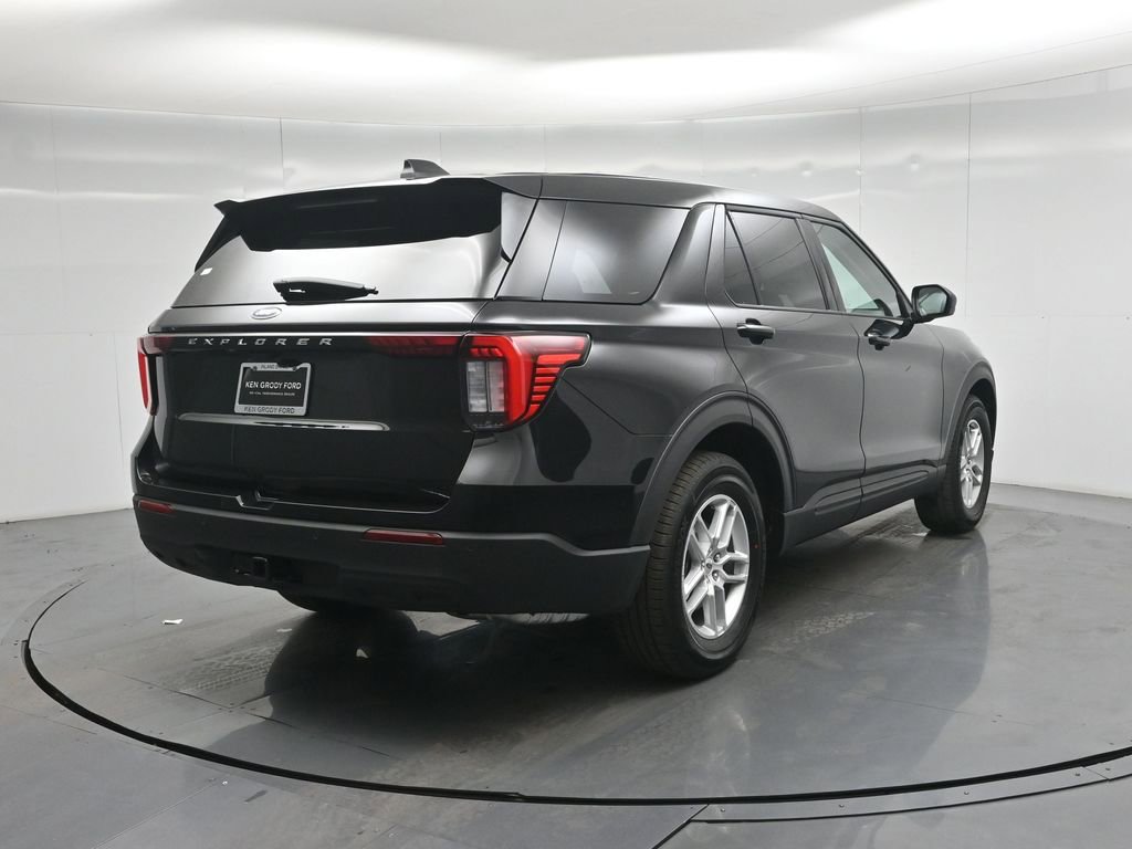 New 2026 Ford Explorer Active image 25