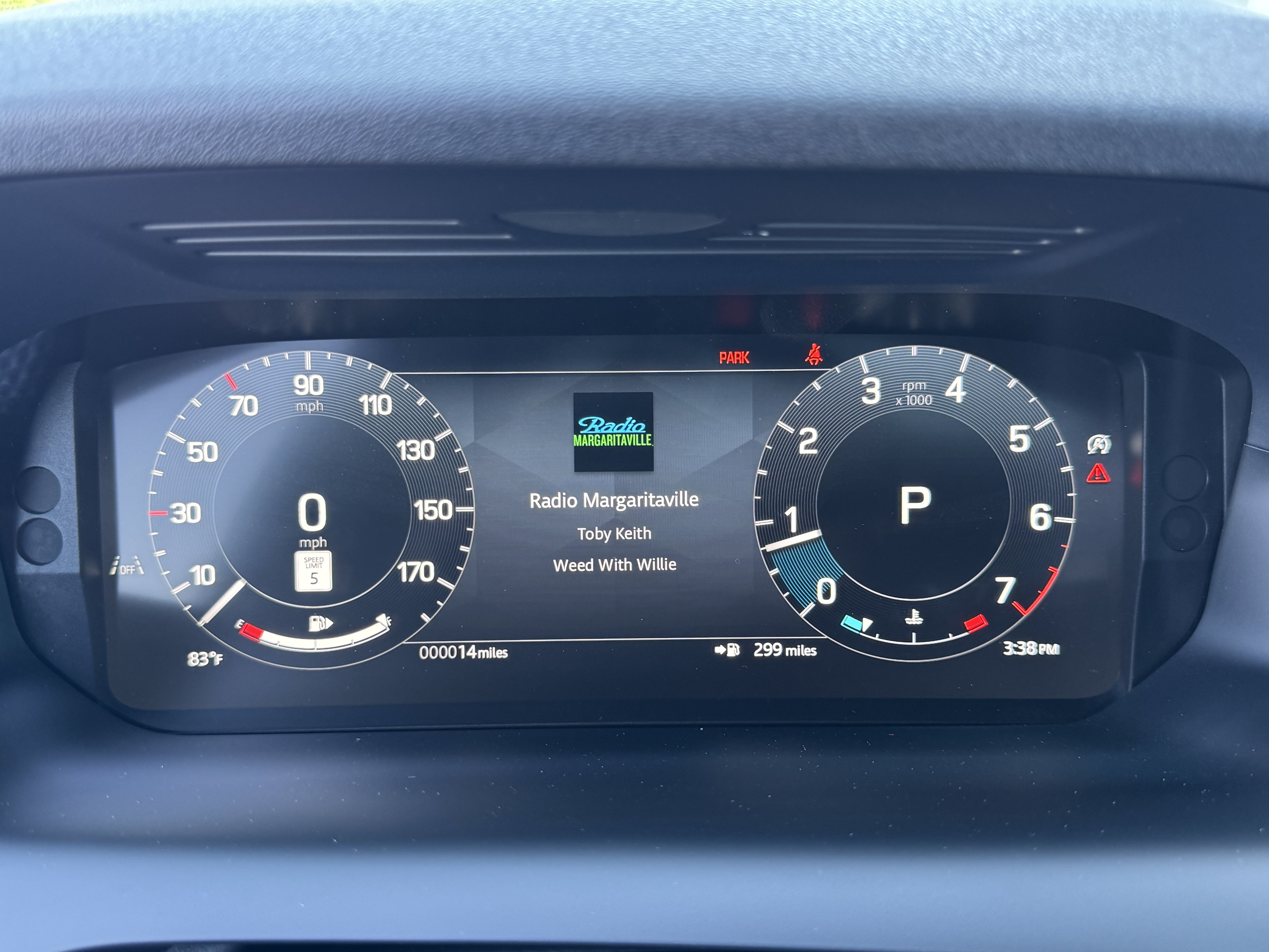 New 2026 Land Rover Discovery Sport Landmark AWD/4WD image 19