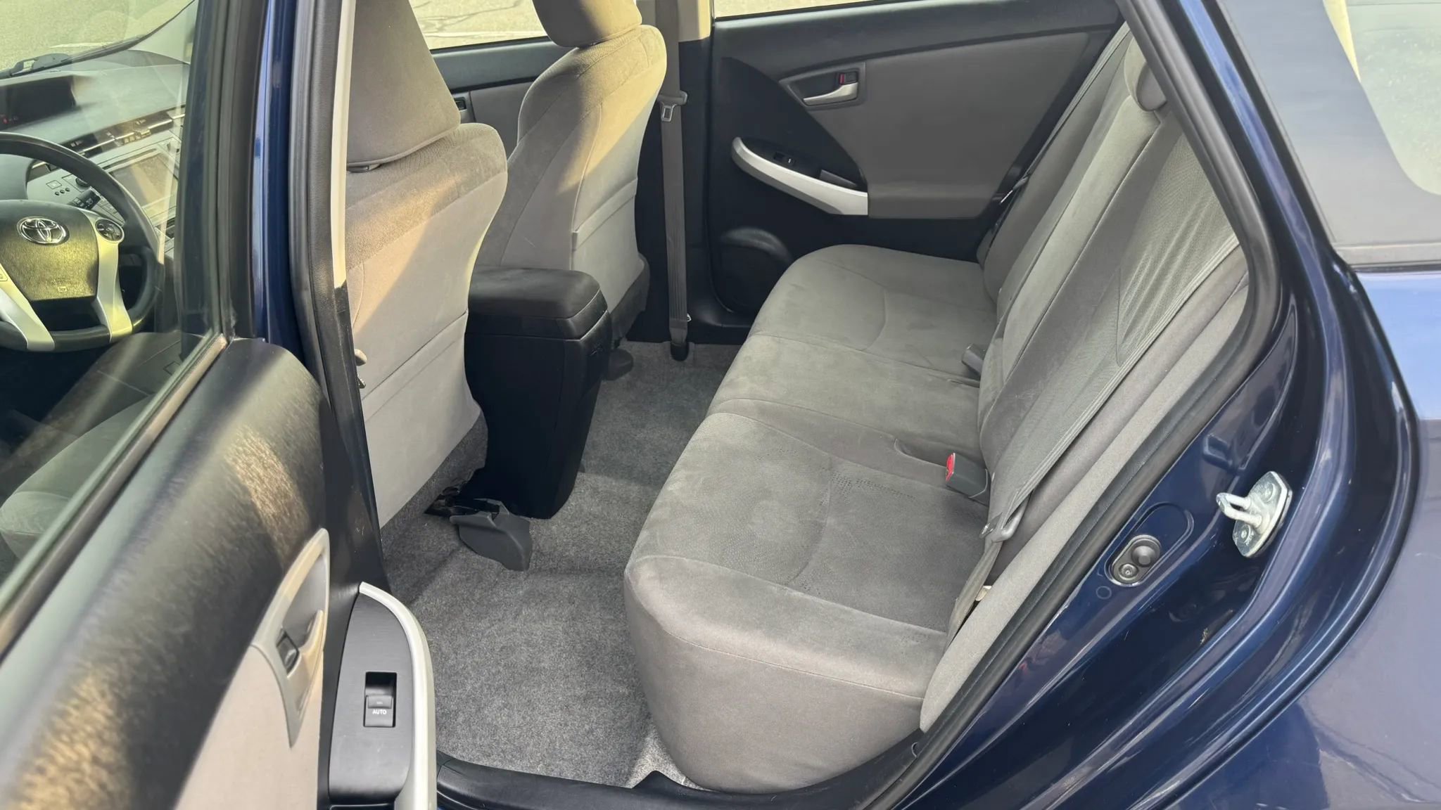 Used 2014 Toyota Prius Three FWD image 15