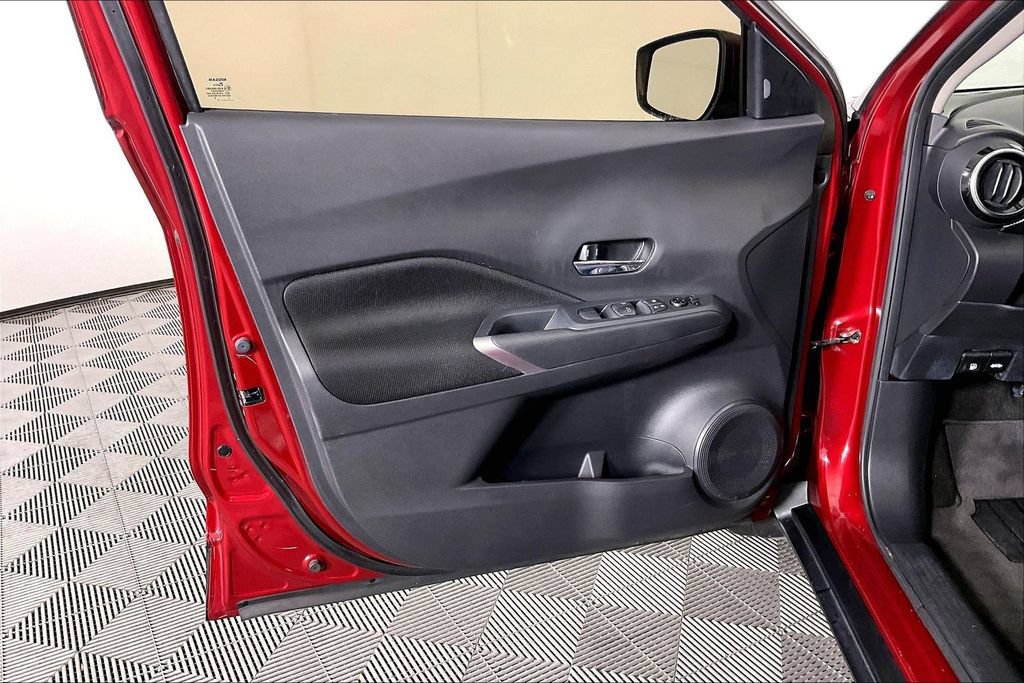 Used 2022 Nissan Kicks SV FWD image 21