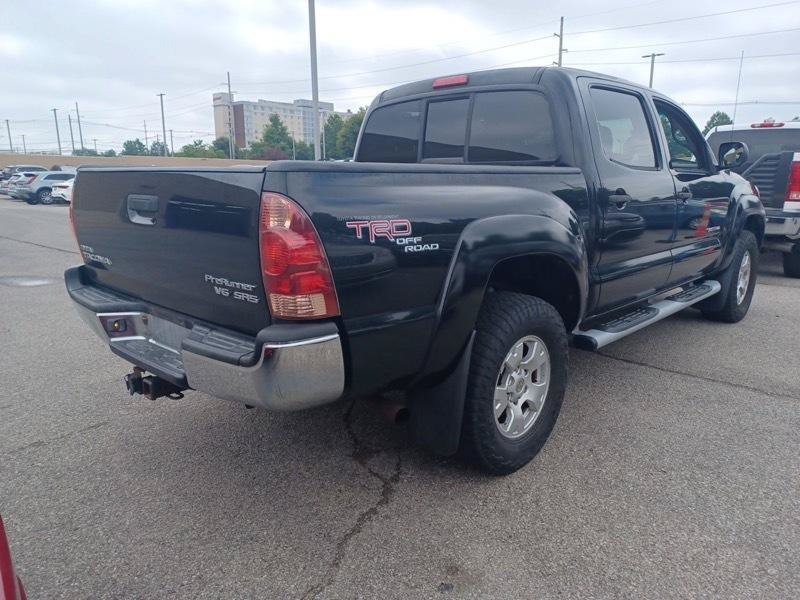 Used 2005 Toyota Tacoma PreRunner RWD image 3