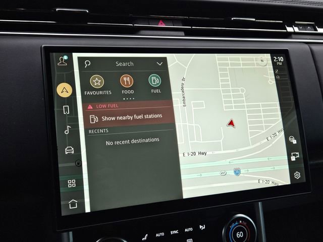 Used 2023 Land Rover Range Rover Long Wheelbase SE image 16