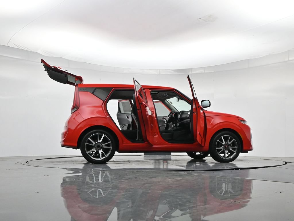 Used 2021 Kia Soul GT-Line FWD image 55