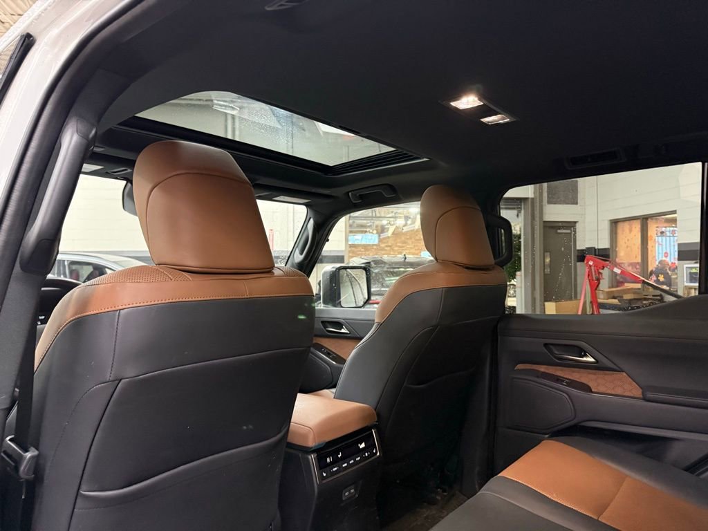 Used 2024 Lexus GX 550 550 Premium+ image 16
