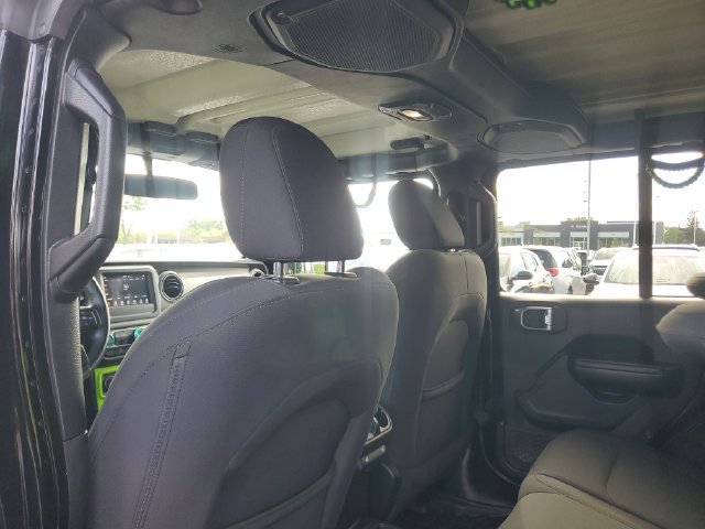 Used 2018 Jeep Wrangler Unlimited Sport S AWD/4WD image 9