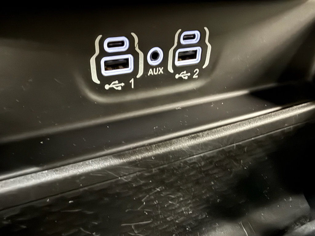 Used 2020 RAM 2500 Big Horn w/ Night Edition AWD/4WD image 39