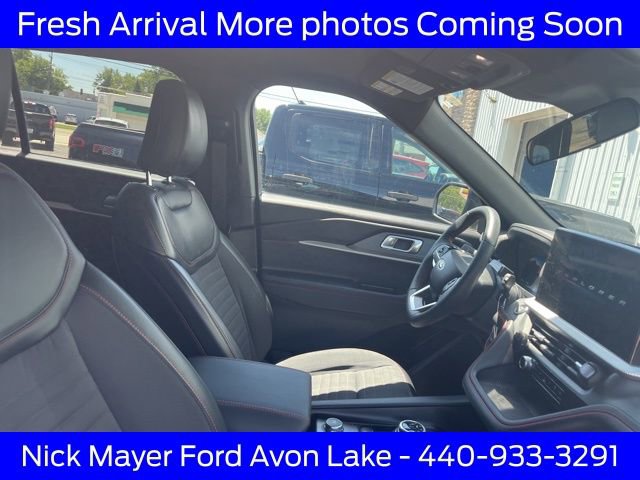 Used 2025 Ford Explorer ST-Line AWD/4WD image 12