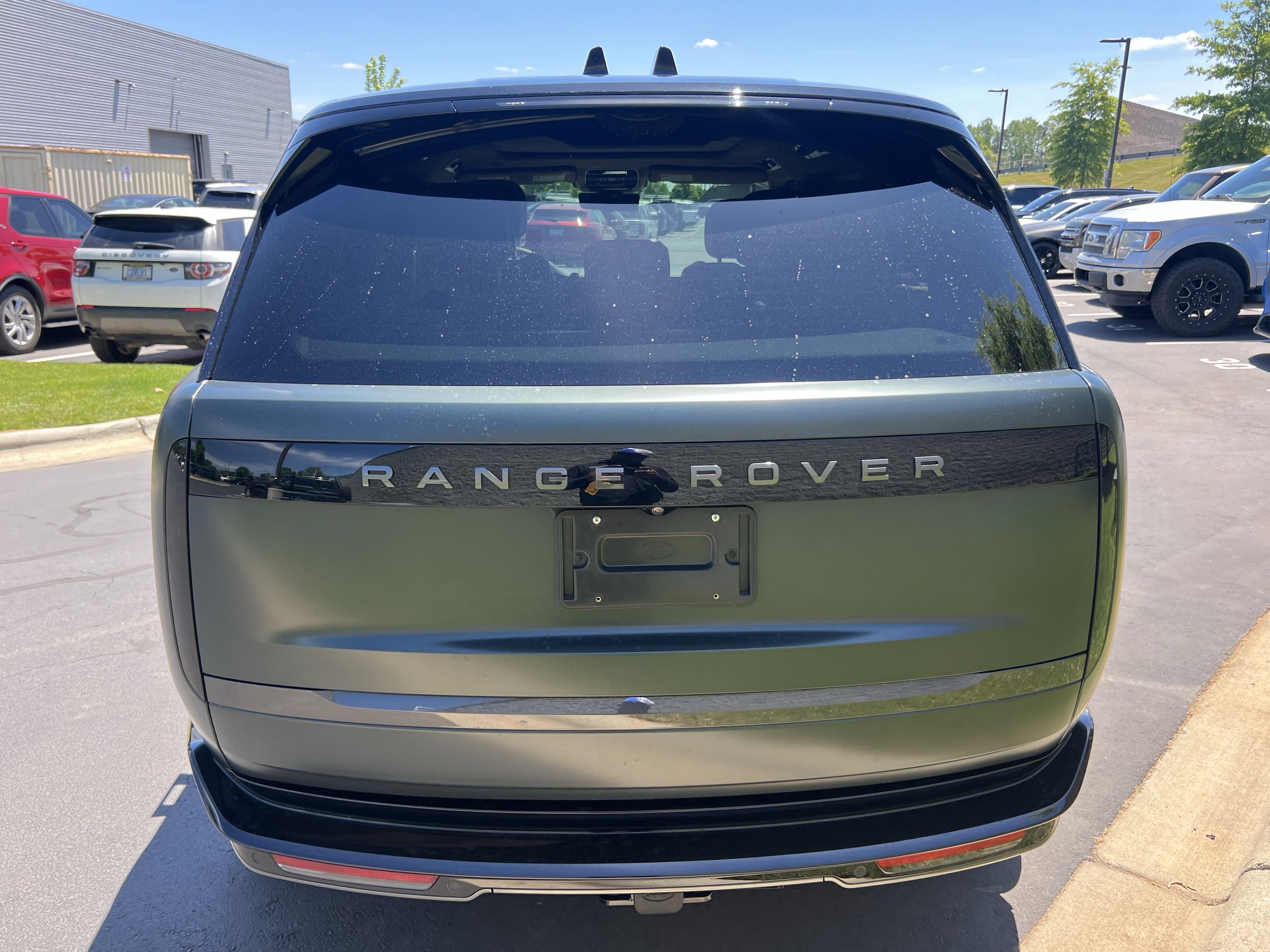 Certified 2025 Land Rover Range Rover SE AWD/4WD image 6