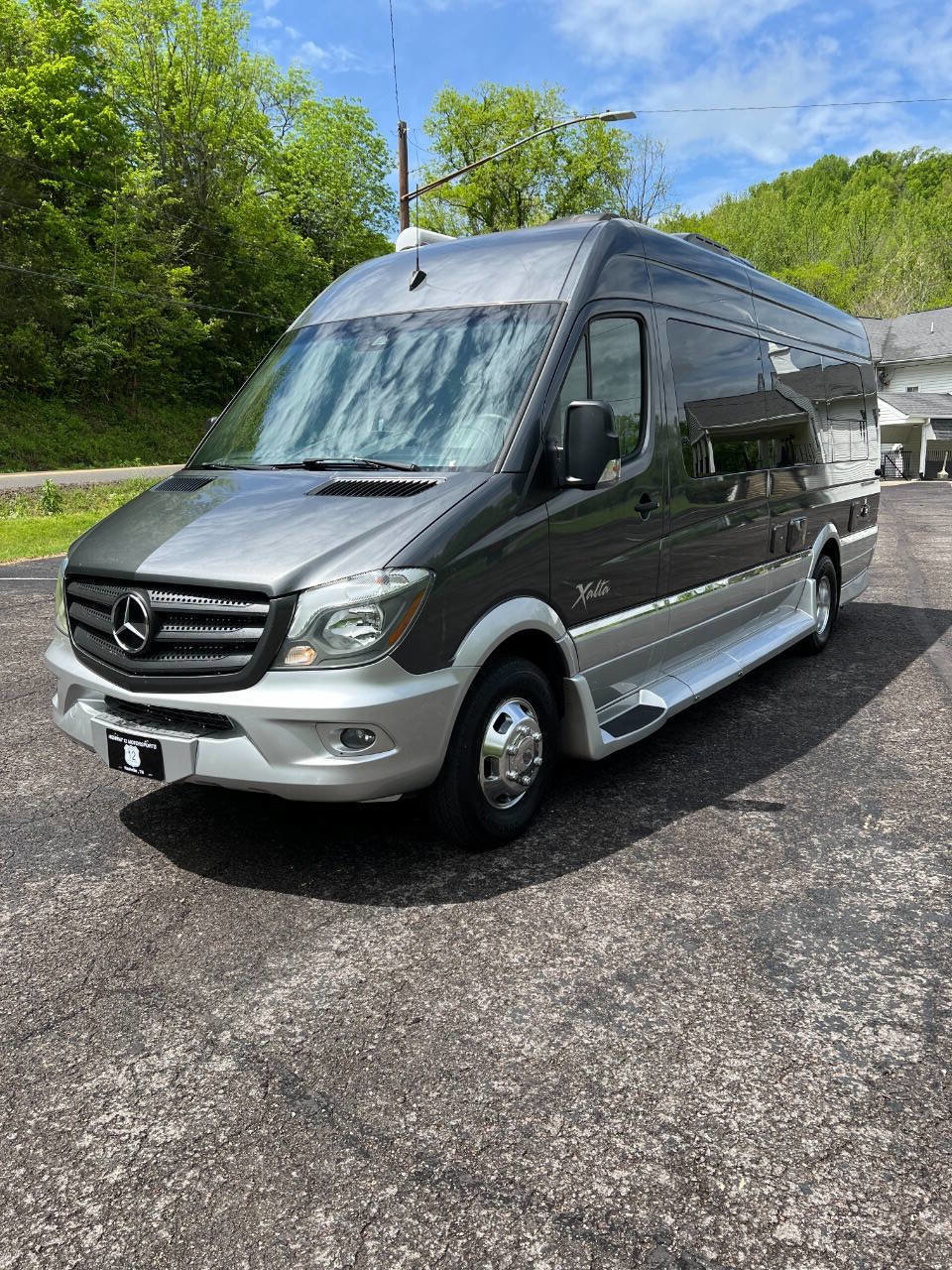 Used 2017 Mercedes-Benz Sprinter 3500 image 2