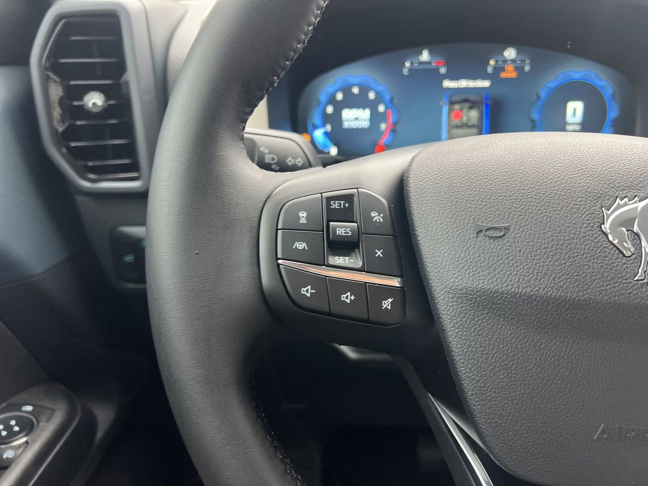 New 2025 Ford Bronco Sport Heritage w/ Convenience Package image 11