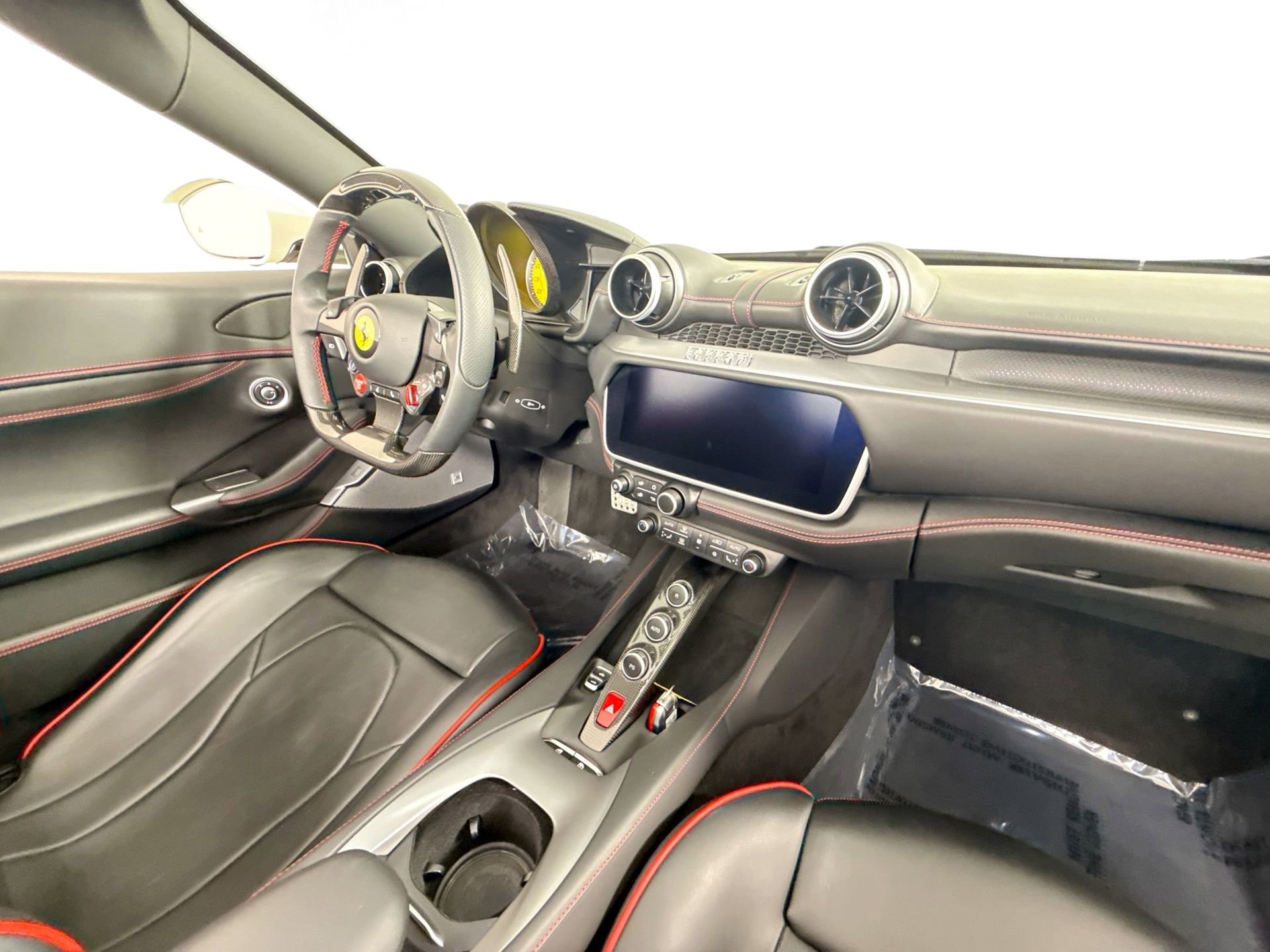 Certified 2022 Ferrari Portofino M RWD image 26