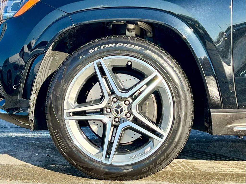 Certified 2023 Mercedes-Benz GLS 450 4MATIC image 12