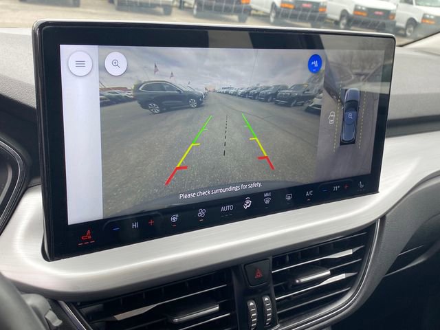 Used 2023 Ford Escape Platinum AWD/4WD image 11