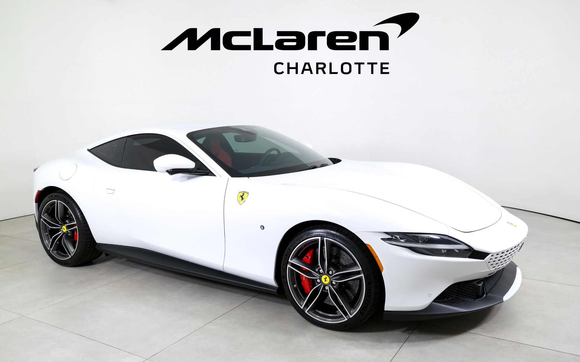 Used 2022 Ferrari Roma image 2