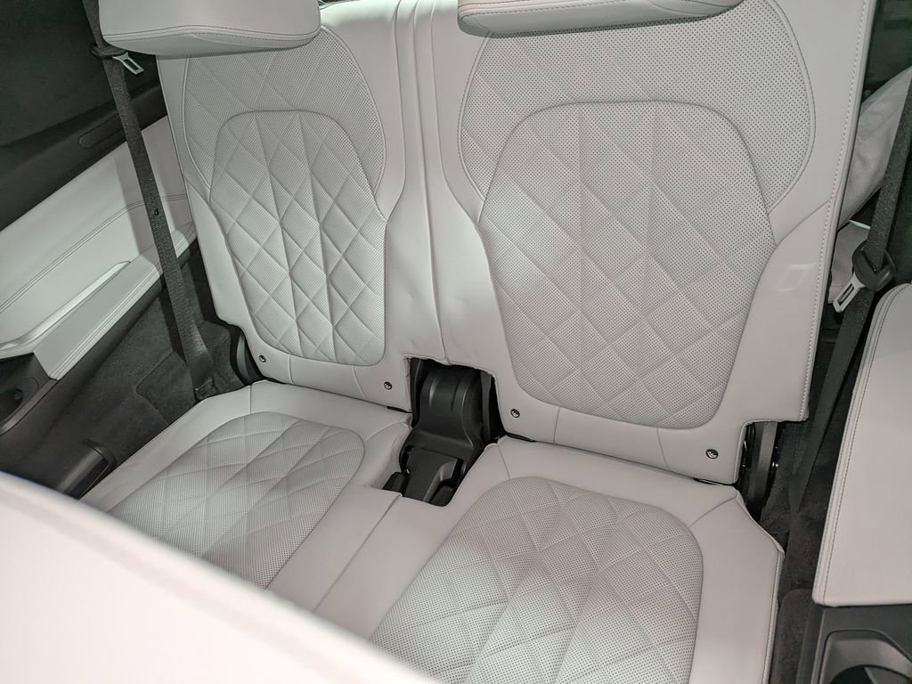 Certified 2023 BMW X7 xDrive40i image 48