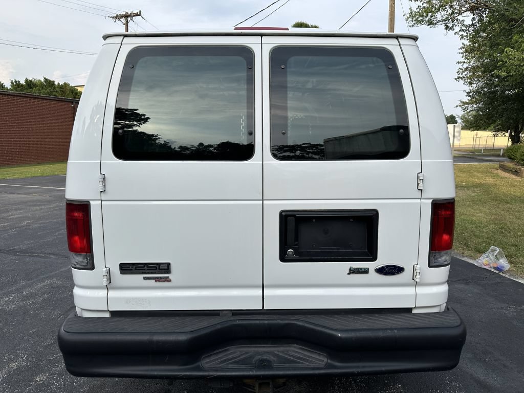 Used 2011 Ford E-250 and Econoline 250 w/ PWR Group RWD image 6