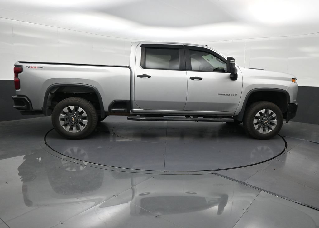Used 2022 Chevrolet Silverado 2500 Custom w/ Custom Convenience Package AWD/4WD image 7