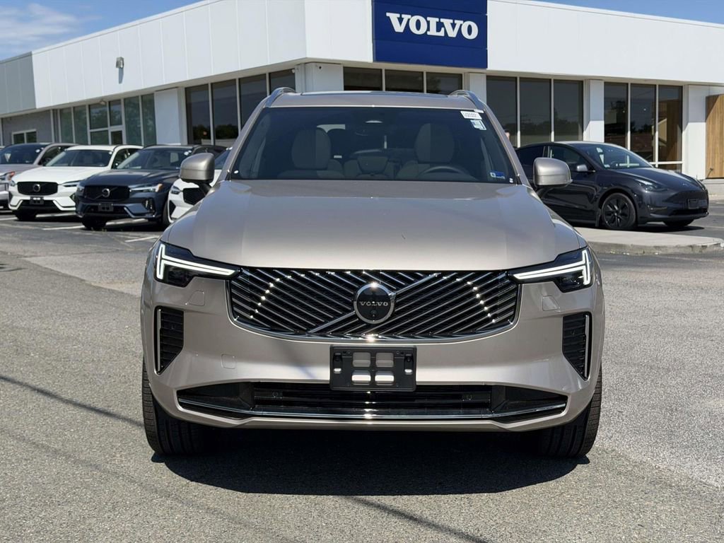 New 2026 Volvo XC90 B6 Plus w/ Protection Package AWD/4WD image 23