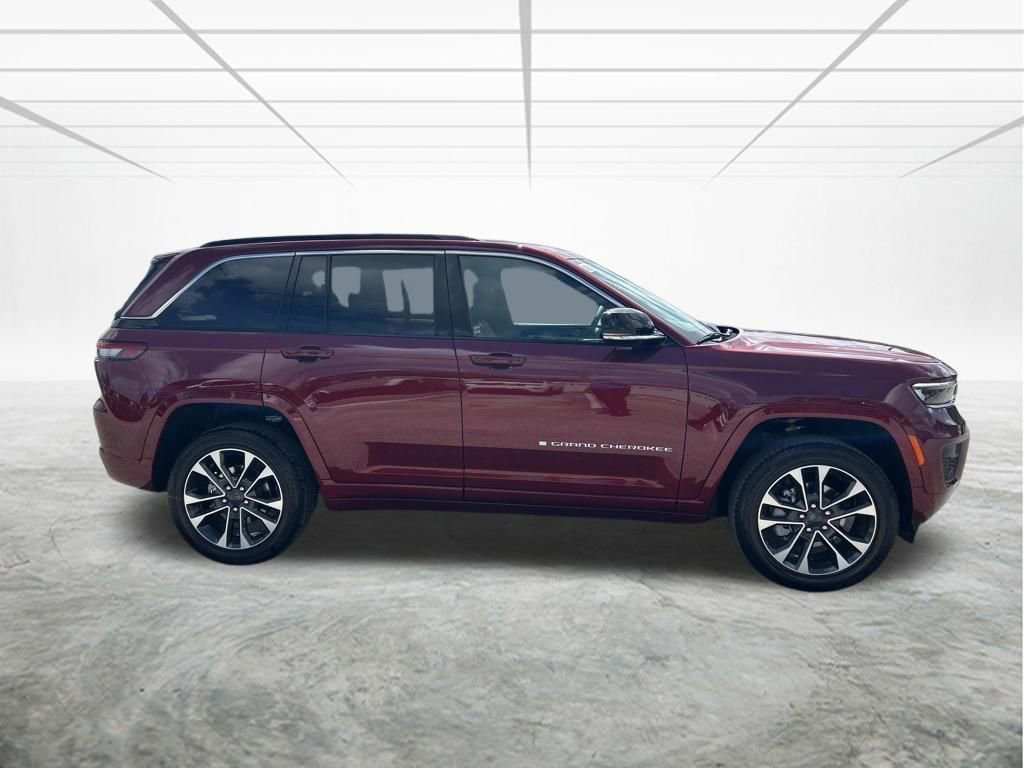 New 2025 Jeep Grand Cherokee Overland w/ Luxury Tech Group IV image 3
