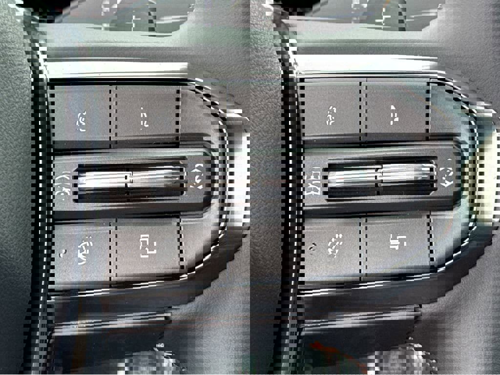 New 2026 GMC Terrain AT4 w/ Convenience Package III image 17