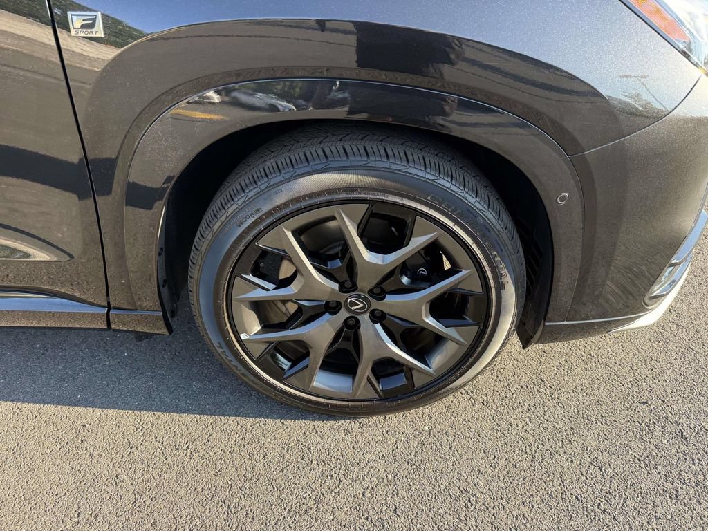 Used 2025 Lexus TX 500h AWD image 7