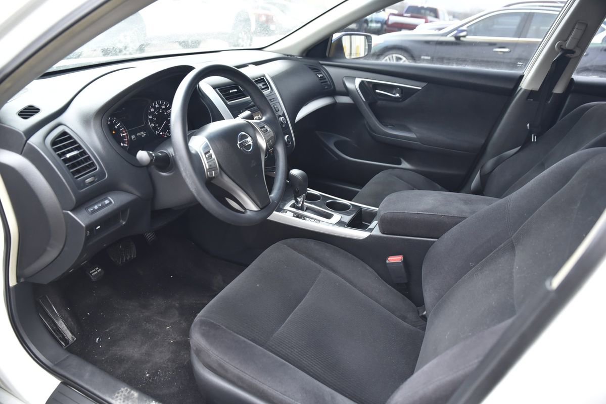 Used 2013 Nissan Altima 2.5 S image 10