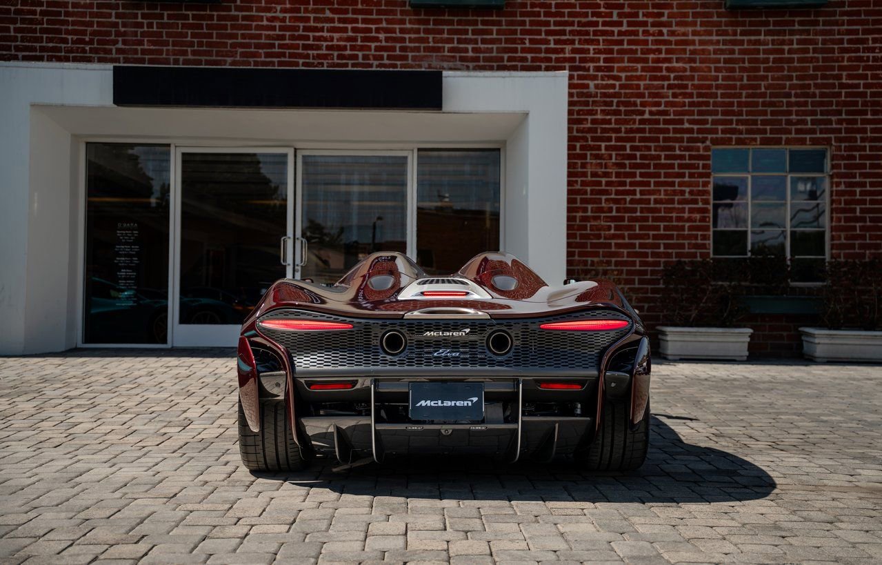 Used 2021 McLaren Elva RWD image 5