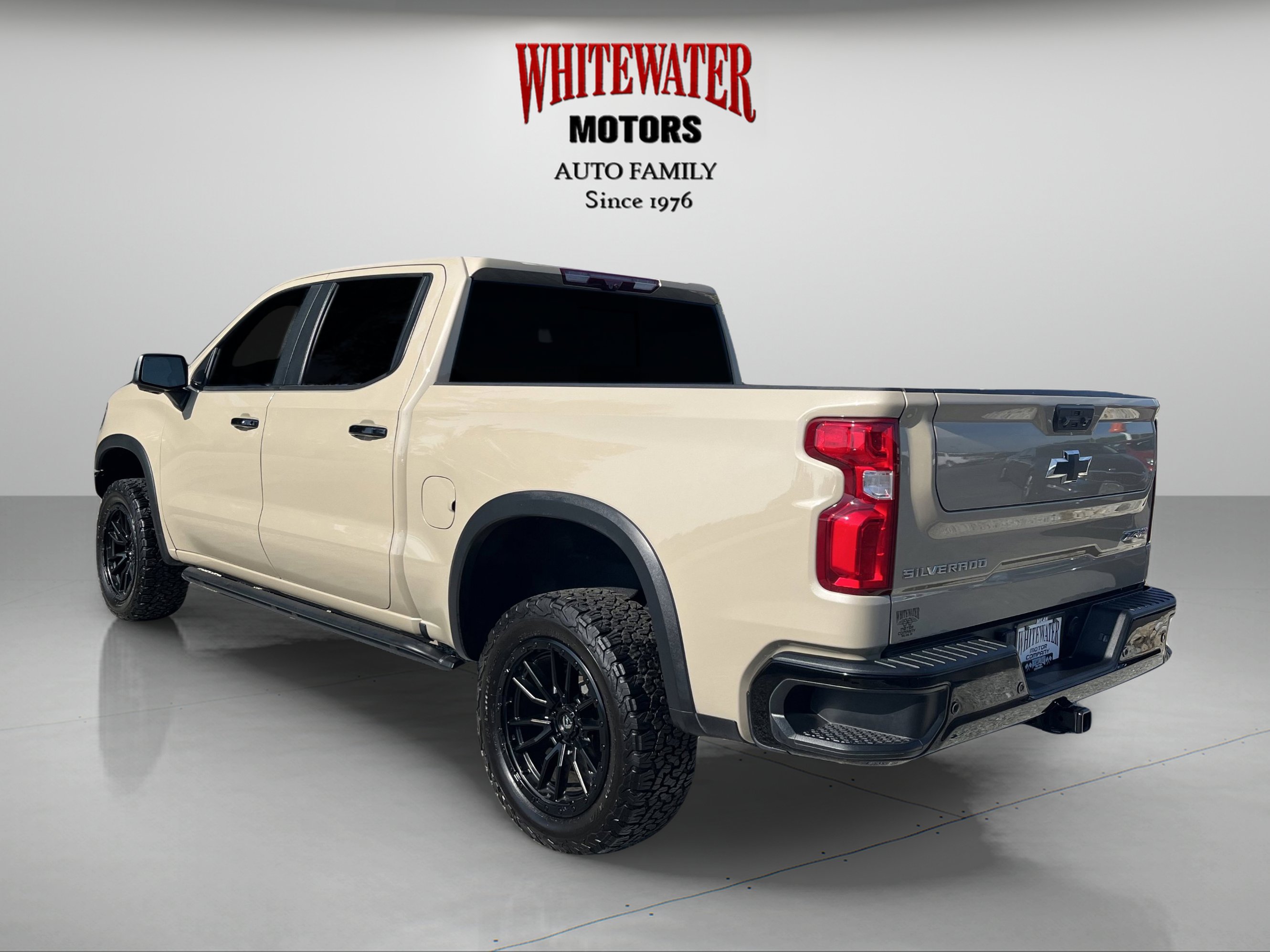 Used 2022 Chevrolet Silverado 1500 ZR2 w/ Technology Package image 3