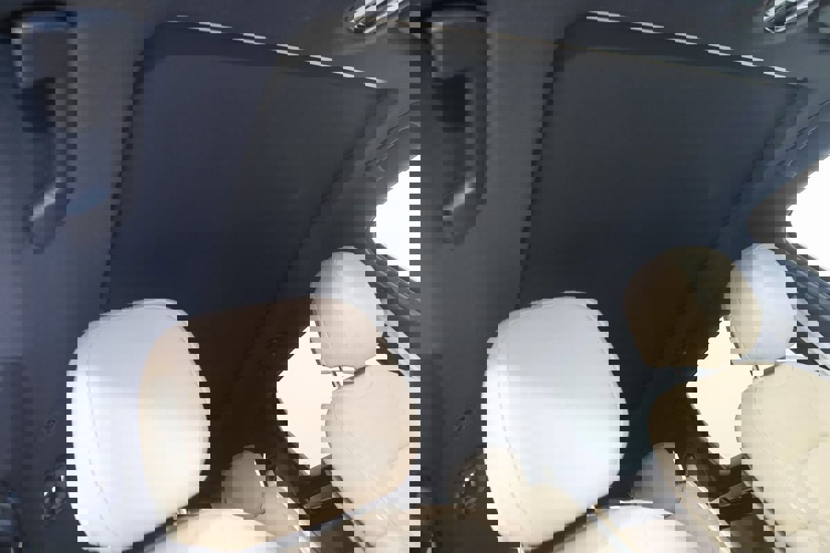 Used 2022 Porsche Cayenne Platinum Edition w/ Premium Package Plus image 11