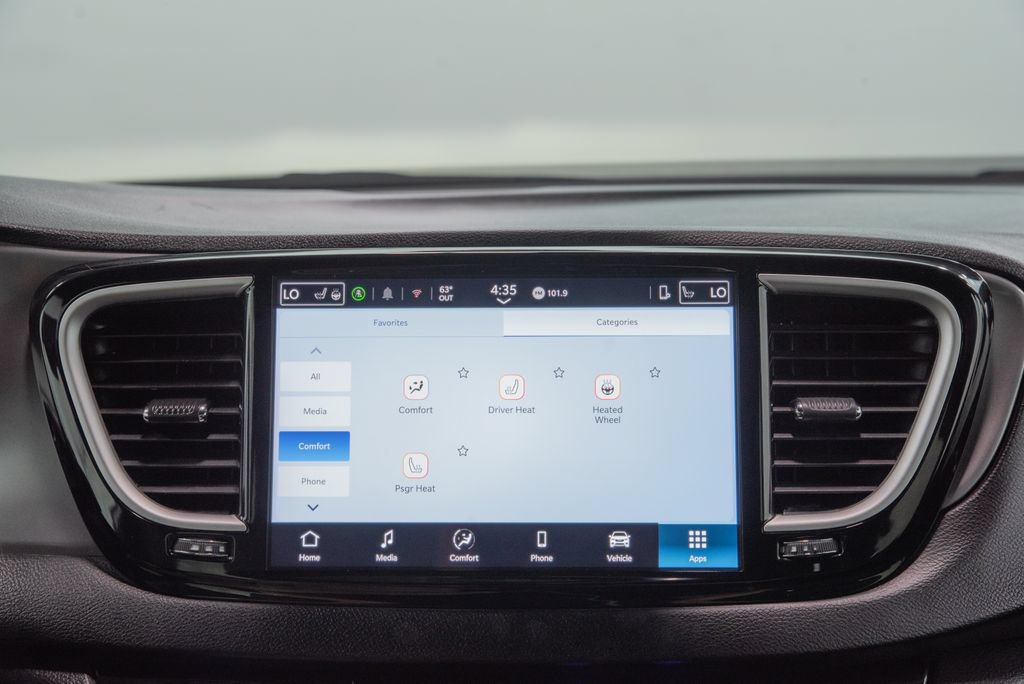 Used 2025 Chrysler Pacifica Select FWD image 30